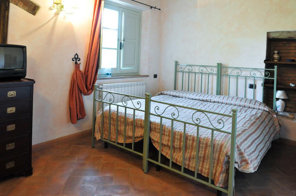 La Fonte Carducciana San Casciano dei Bagni Quarto foto